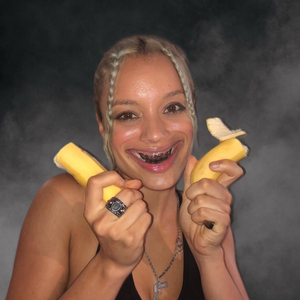 巨茎老外大战娇妻雅晴
